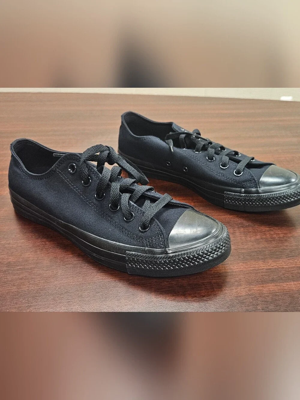 Converse Chuck Taylor All Star Low Top Sneakers - Black